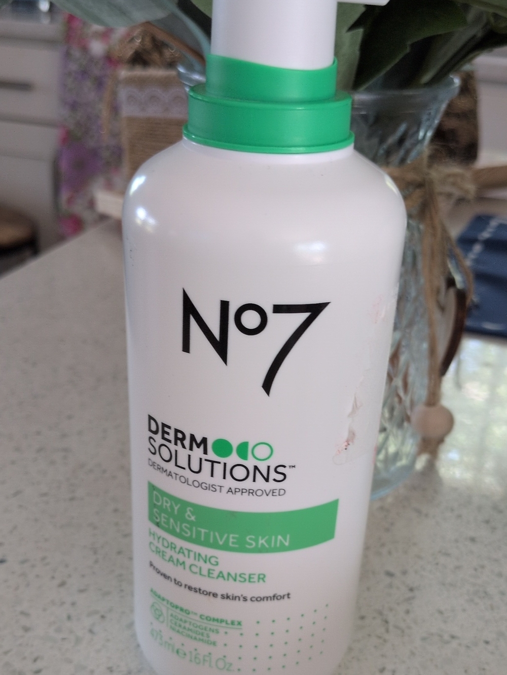 N0 7;Derm Solutions Hydrating Cream Cleanser for Dry & Sensitive Skin -  New